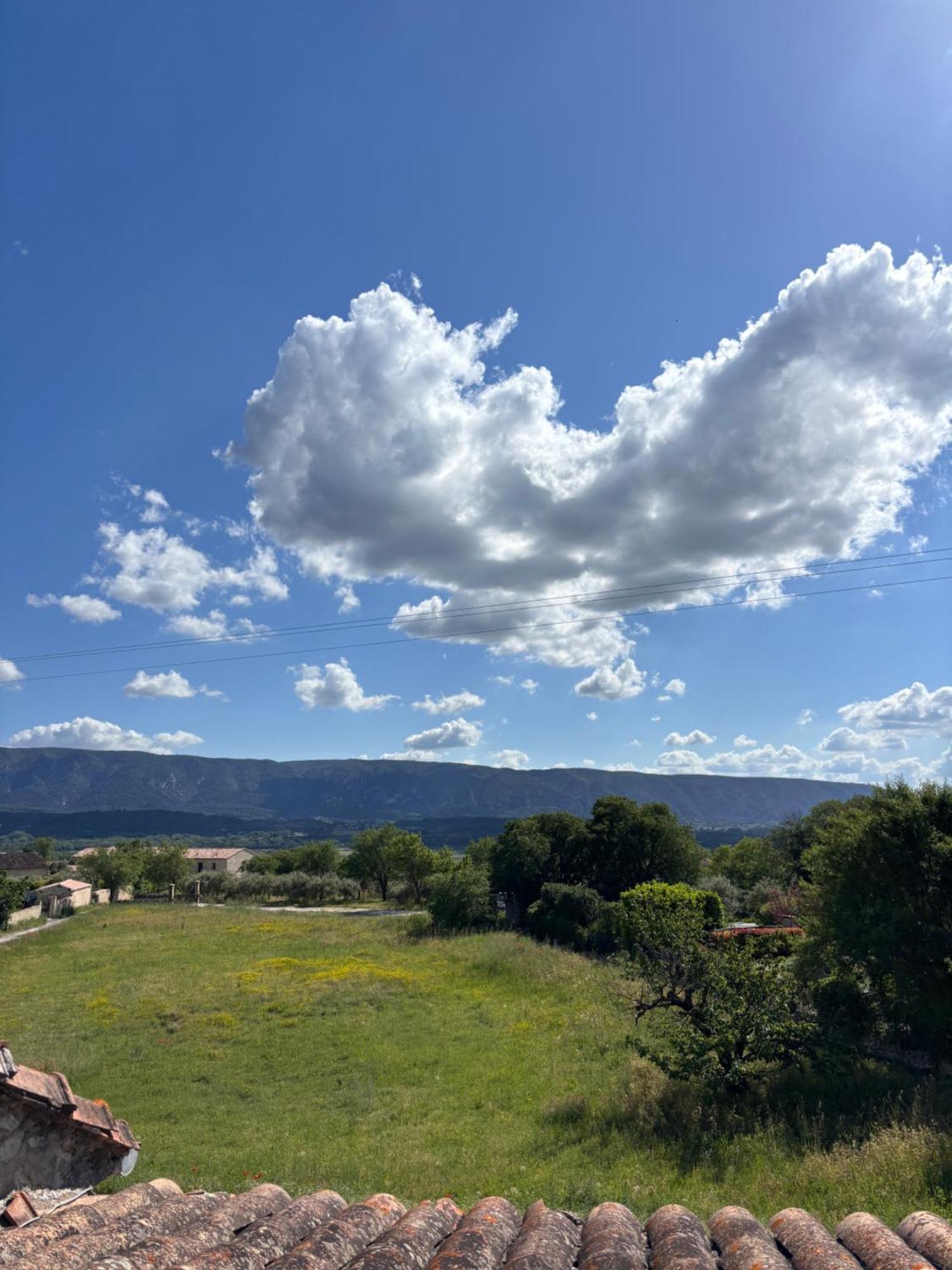 Les Juliens Daire Gordes Dış mekan fotoğraf